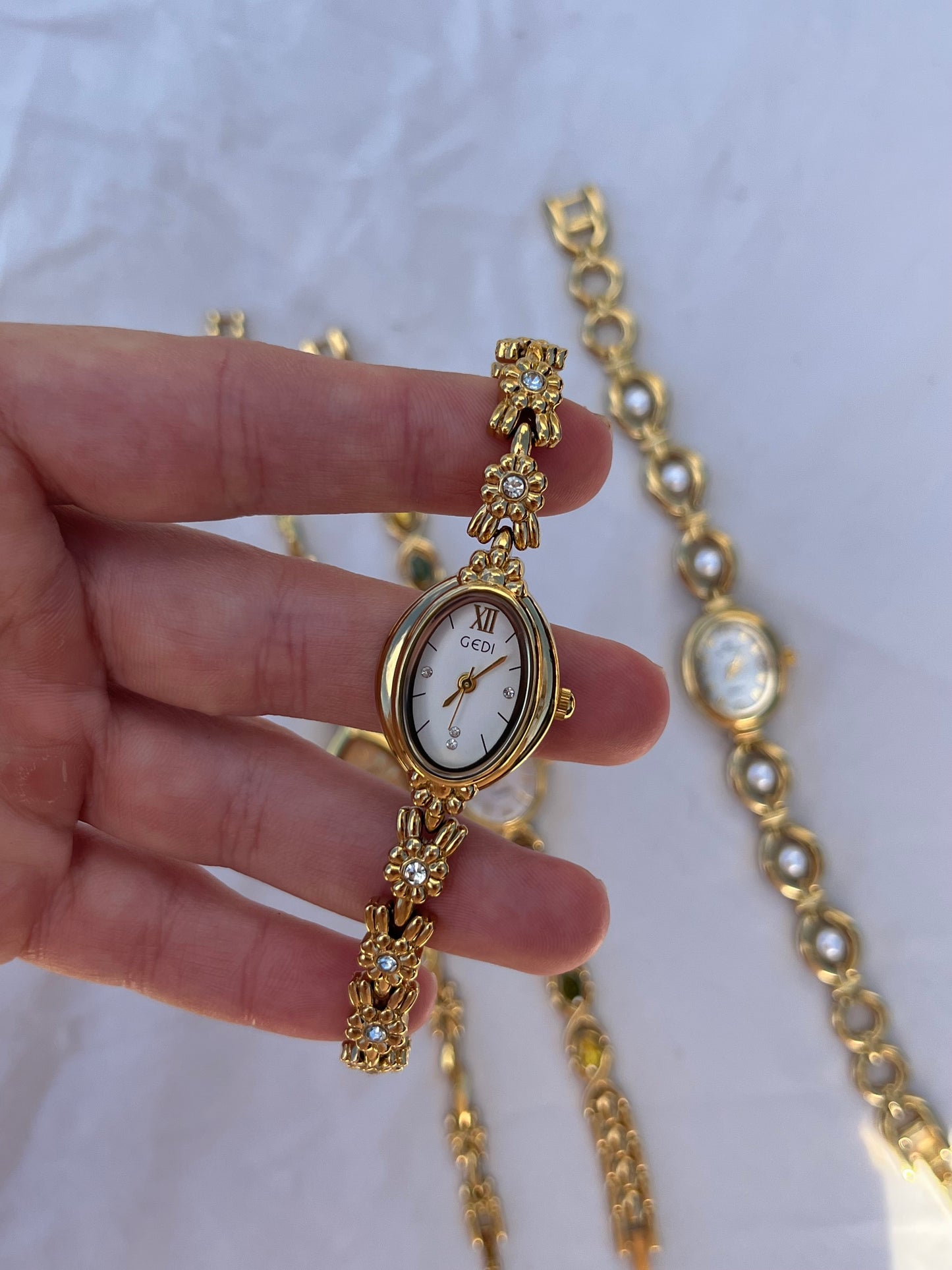 VINTAGE FLOWER WATCH (FÖRBESTÄLLNING)